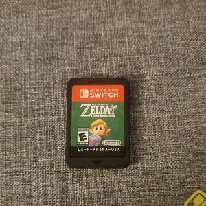 Nintendo Switch Zelda: Link's Awakening Cartridge - Black and Green